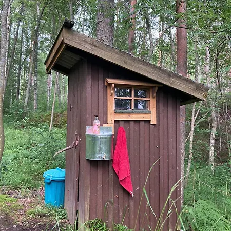 Metsaesydaen Moekki 1 Minttumaari Kemping *