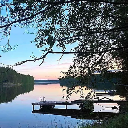 Metsaesydaen Moekki 1 Minttumaari Camping Puumala